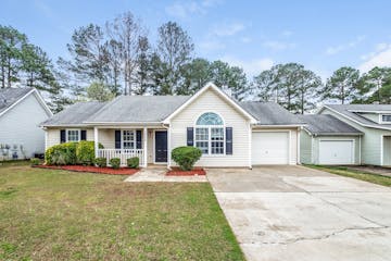 1345 N Hampton Drive Hampton, GA 30228